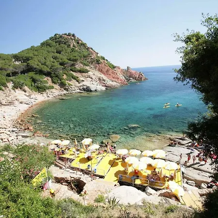 Blu Hébergement de vacances Àrbatax